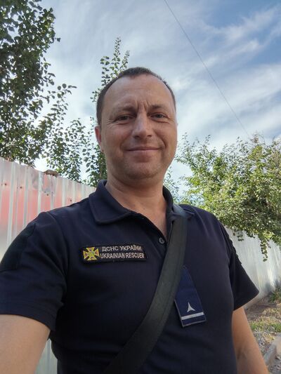  ,   Ivan, 37 ,     , c 