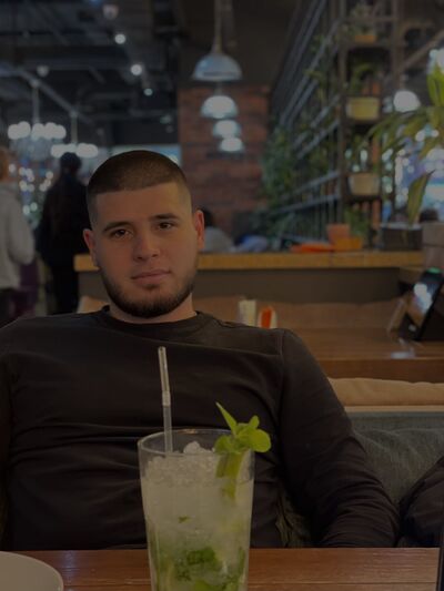  ,   Eduard, 23 ,   c 