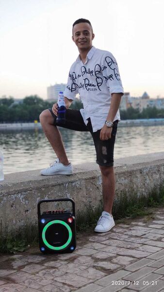  ,   Ayoub, 29 ,   ,   , c , 