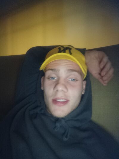  ,   Poggy, 26 ,   ,   
