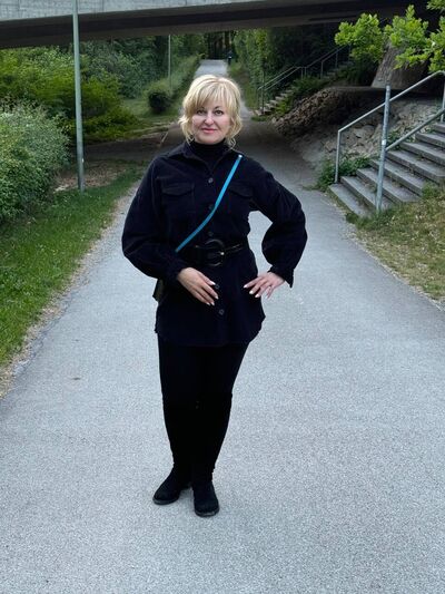  ,   Aljona, 40 ,   ,   