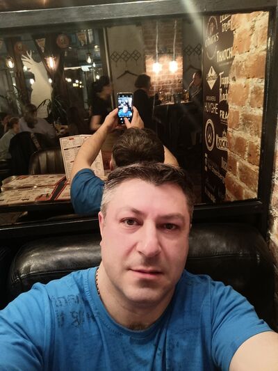  ,   Robert, 48 ,   ,   