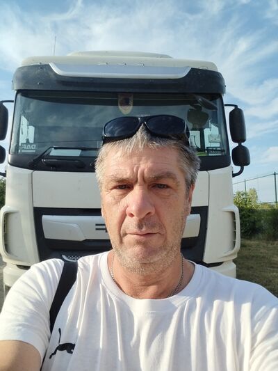  ,   Anbrey, 49 ,   ,   