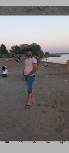  ,   Karen, 40 ,     