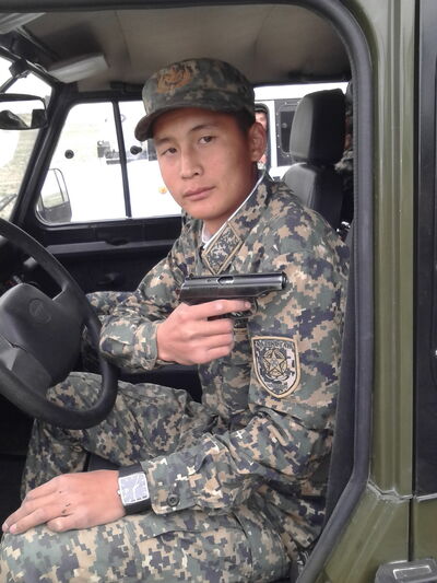 ,   Amir, 30 ,   