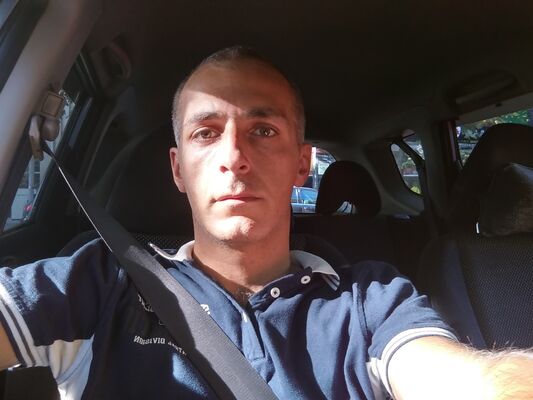  ,   Irakli, 41 ,   ,   , c 