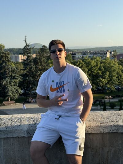  ,   Nikita, 21 ,   ,   