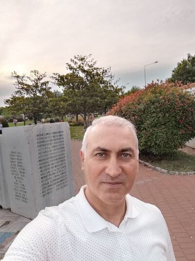  ,   Emir, 44 ,   ,   , c 
