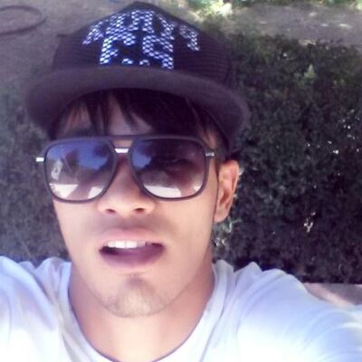  ,   Oybek, 30 ,   