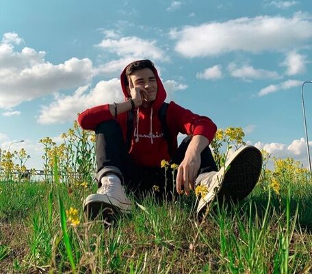  ,   Maks, 25 ,   ,   , c 