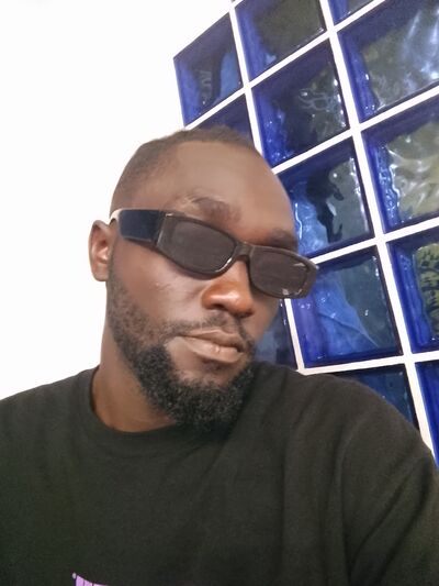  ,   Maxwell, 28 ,   ,   