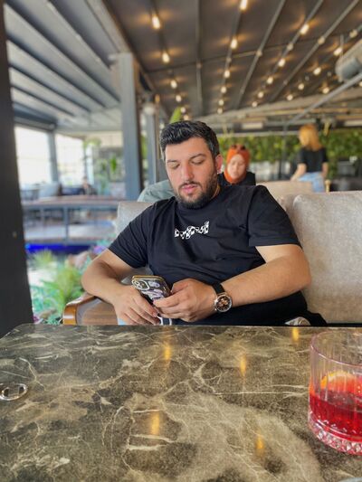  ,   Ozgur, 32 ,   ,   