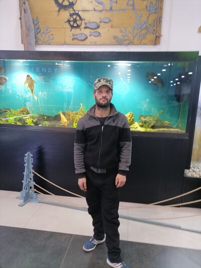  ,   Grisha, 40 ,   ,   