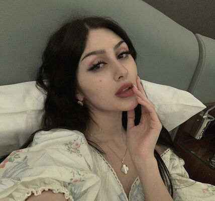  ,   Elena, 28 ,   ,   , 