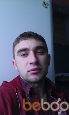  ,   Rudik, 32 ,  