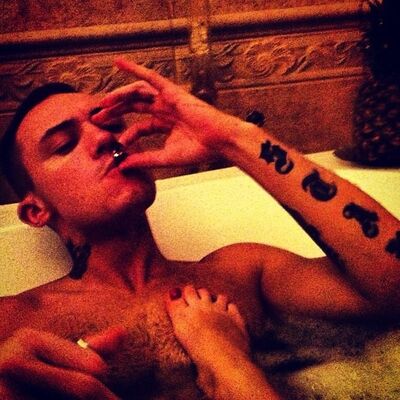  ,   Artyom, 31 ,   