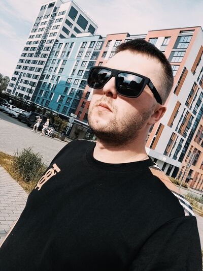  ,   Petr, 32 ,   ,   , c 
