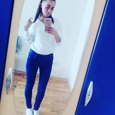  ,   Adriana, 26 ,   ,   , c 