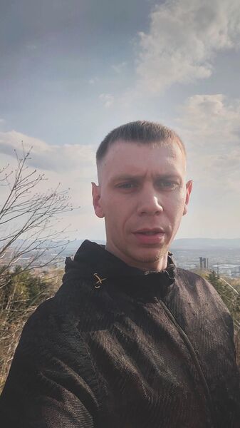  ,   Zheka, 32 ,   ,   