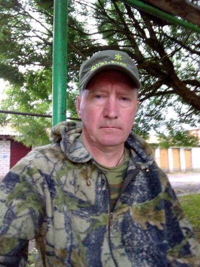  ,   Viktor, 60 ,   ,   