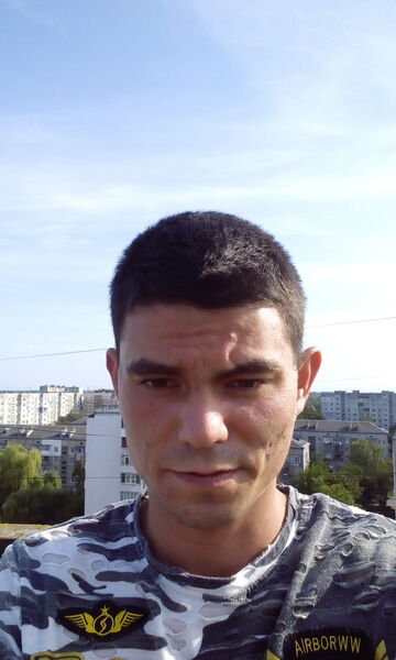  -,   Petro, 33 ,   ,   , c 