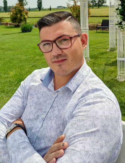  Cividate al Piano,   Mihai, 33 ,   ,   