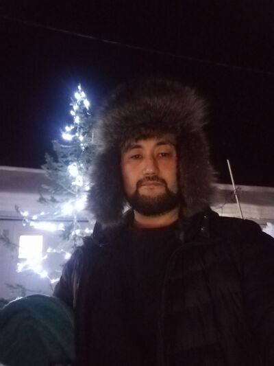  ,   Fanis, 41 ,   