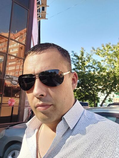  ,   Anton, 38 ,     , c 