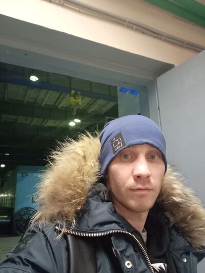  ,   Artem, 33 ,   c 