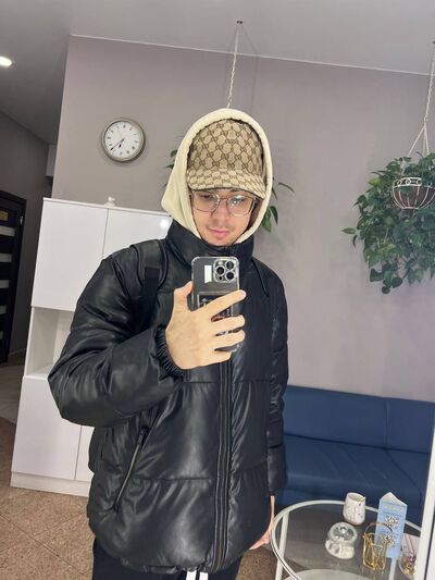  ,   Maks, 32 ,     , c 