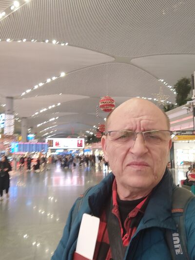  ,   Sergey, 52 ,   ,   
