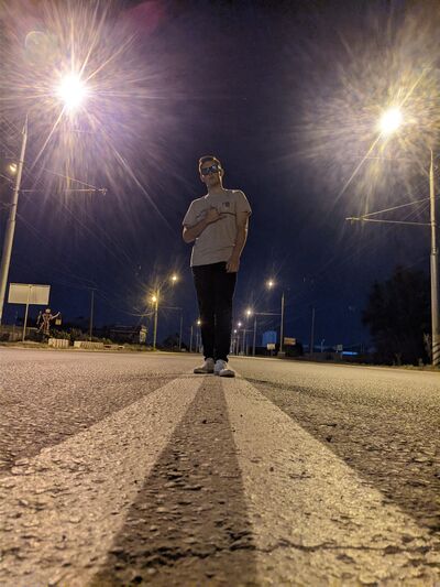  ,   Viktor, 22 ,   ,   