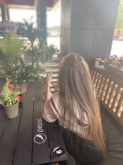  ,   Helen, 33 ,   , 