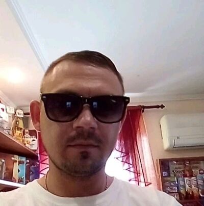  ,   Andrew, 37 ,   ,   , c , 