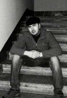  11965144  Alisher, 39 ,    