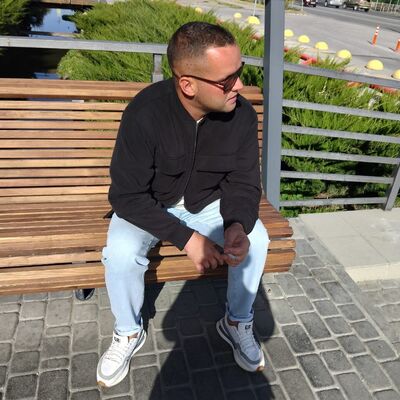  ,   Ruslan, 36 ,   ,   , c 