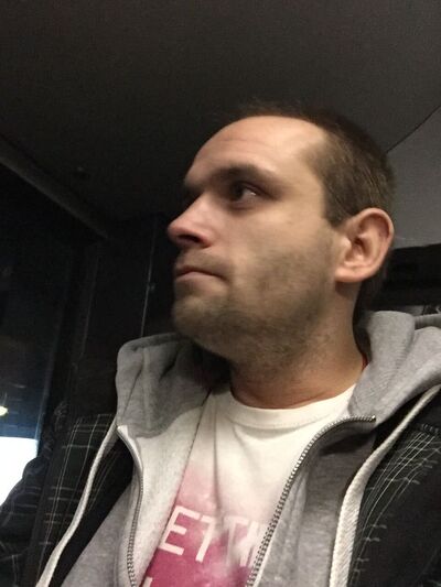  ,   Sven, 37 ,   ,   