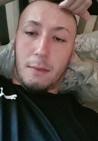  ,   Khan, 31 ,   ,   