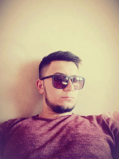  ,   Ilhom, 33 ,   ,   , c , 