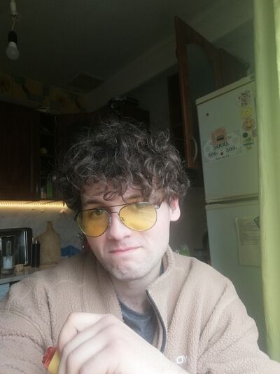  Briar,   , 21 ,   ,   
