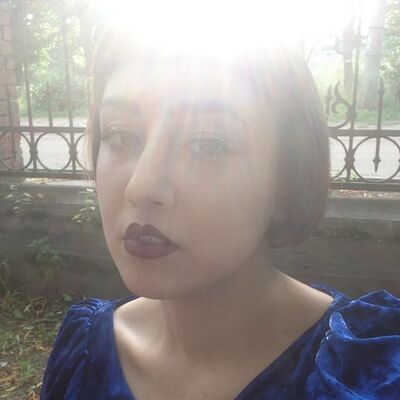  ,   Jana, 28 ,  