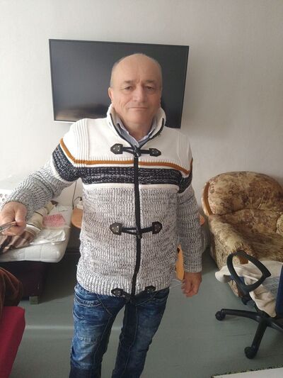  ,   Leontie, 66 ,   ,   