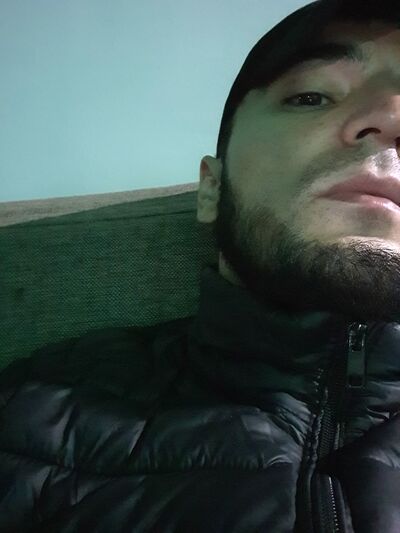  ,   Amir, 31 ,   ,   