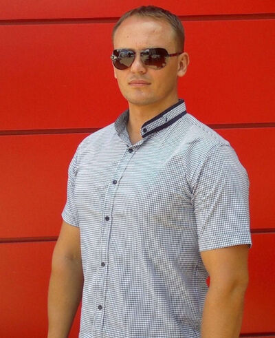  ,   Nicolas, 49 ,   ,   