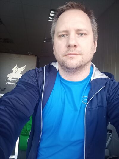  ,   Alex, 42 ,   ,   