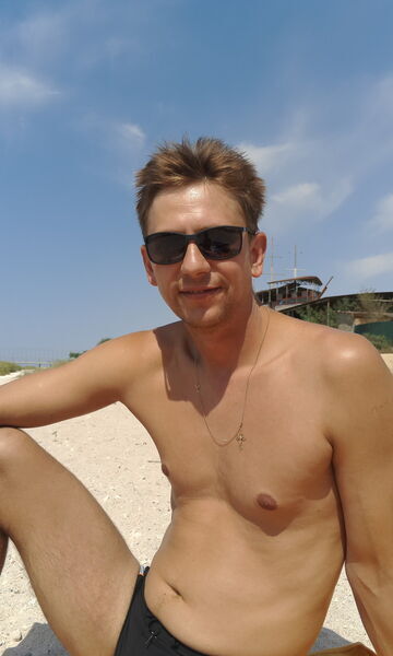  ,   SWoRDick, 44 ,   