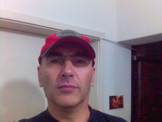  ,   Jonyjo, 39 ,   