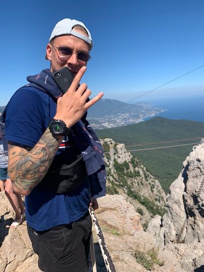  -,   Artem, 31 ,   ,   , c , 