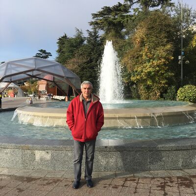  ,   Vardan, 54 ,   