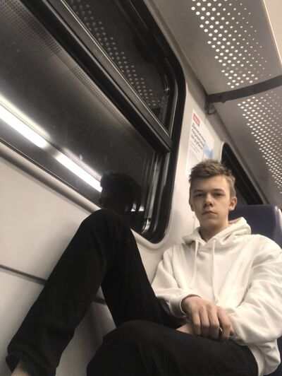  ,   Oleg, 21 ,   ,   , c , 